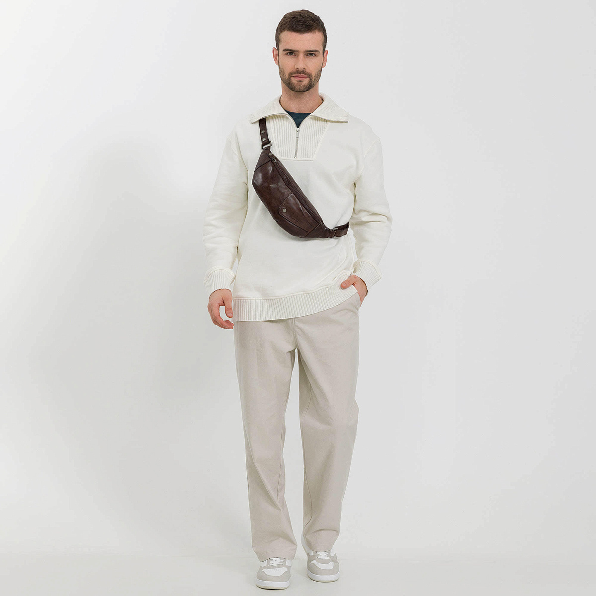 Сумка на пояс Dr. Koffer из натуральной кожи коричневая