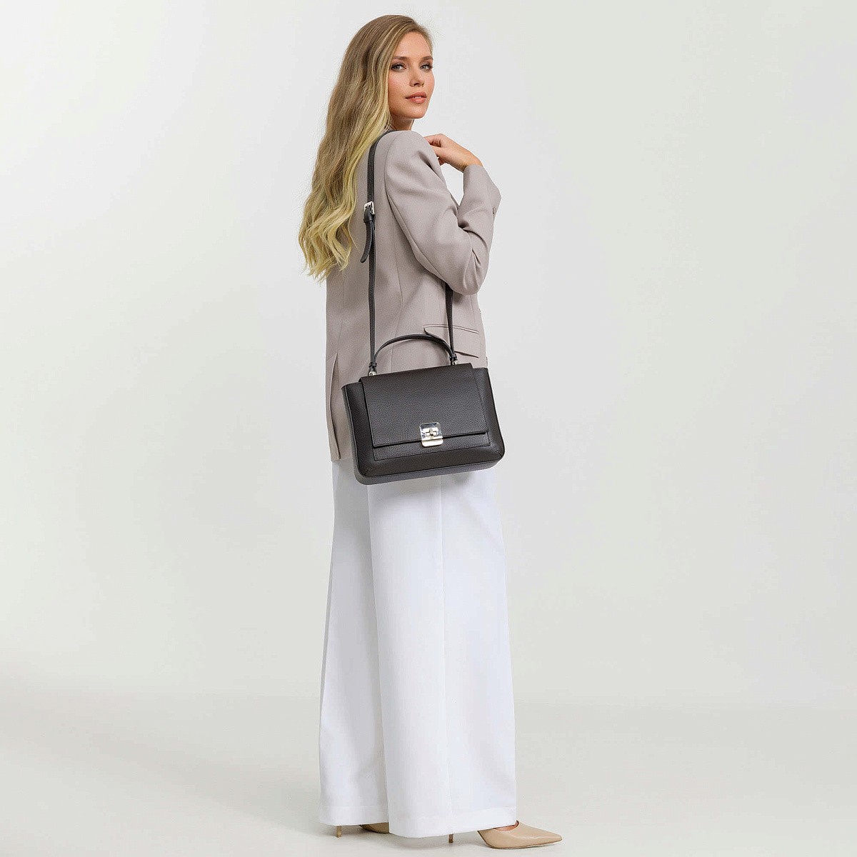 Женская сумка Dr. Koffer из натуральной кожи коричневая