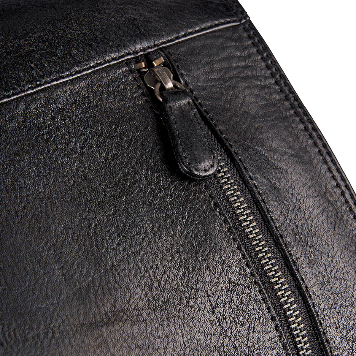 Сумка через плечо Dr.Koffer из натуральной кожи черная