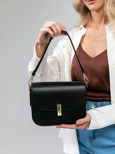 Женская сумка Dr.Koffer из натуральной кожи черная