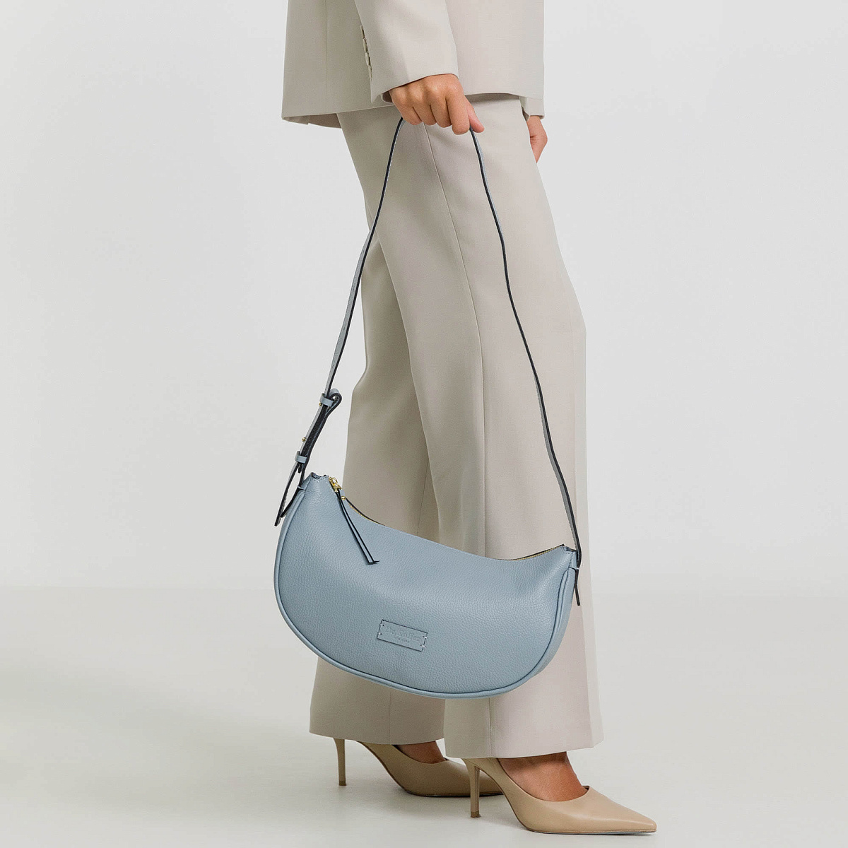 Женская сумка Dr. Koffer из натуральной кожи голубая