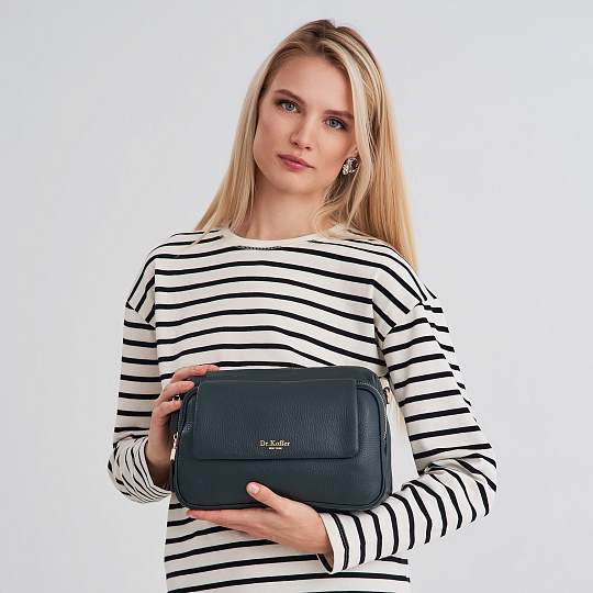 Женская сумка  Dr. Koffer из натуральной кожи зеленая