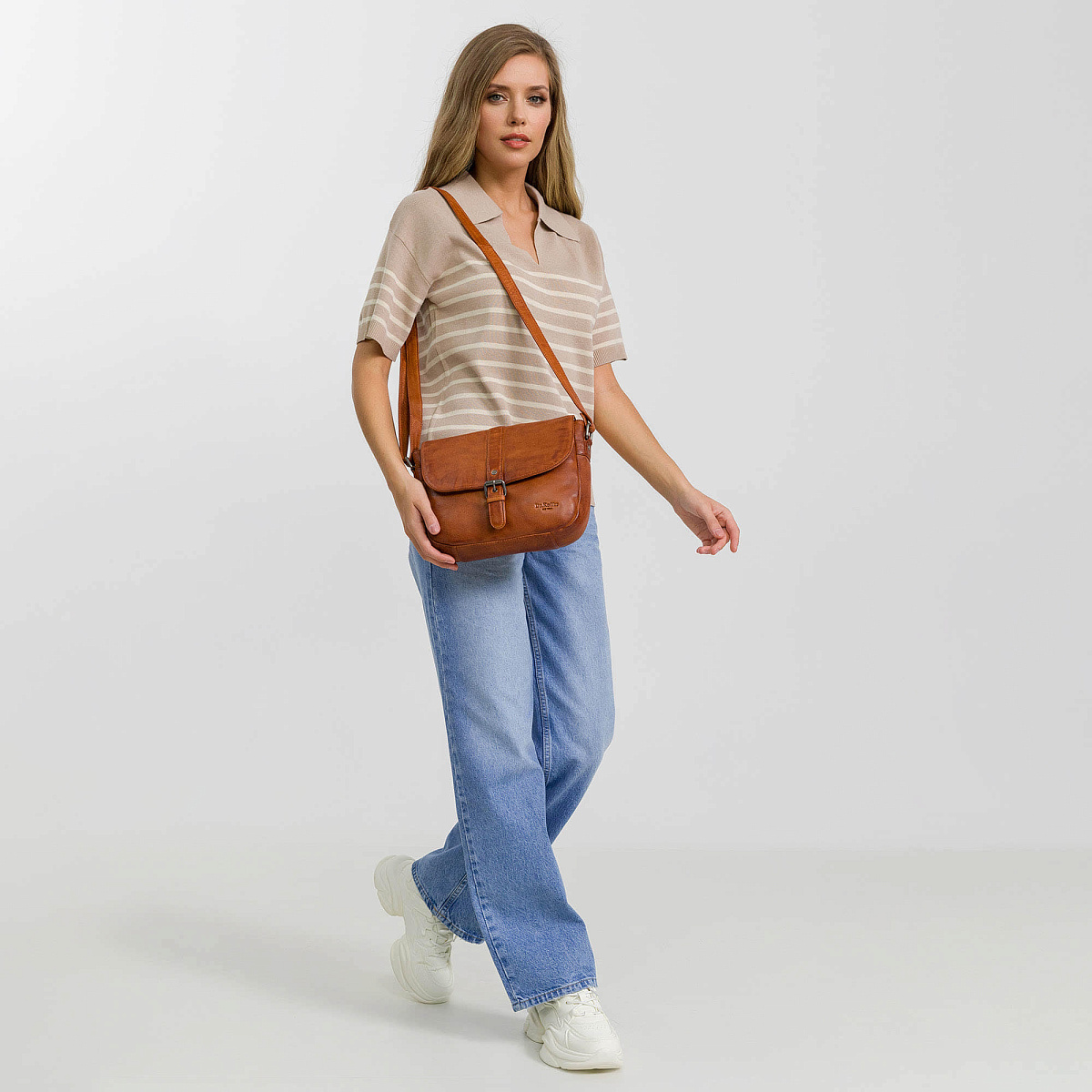 Сумка через плечо Dr.Koffer из натуральной кожи коричневая