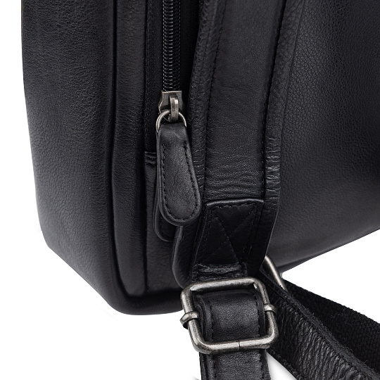 Рюкзак Dr.Koffer из натуральной кожи черный
