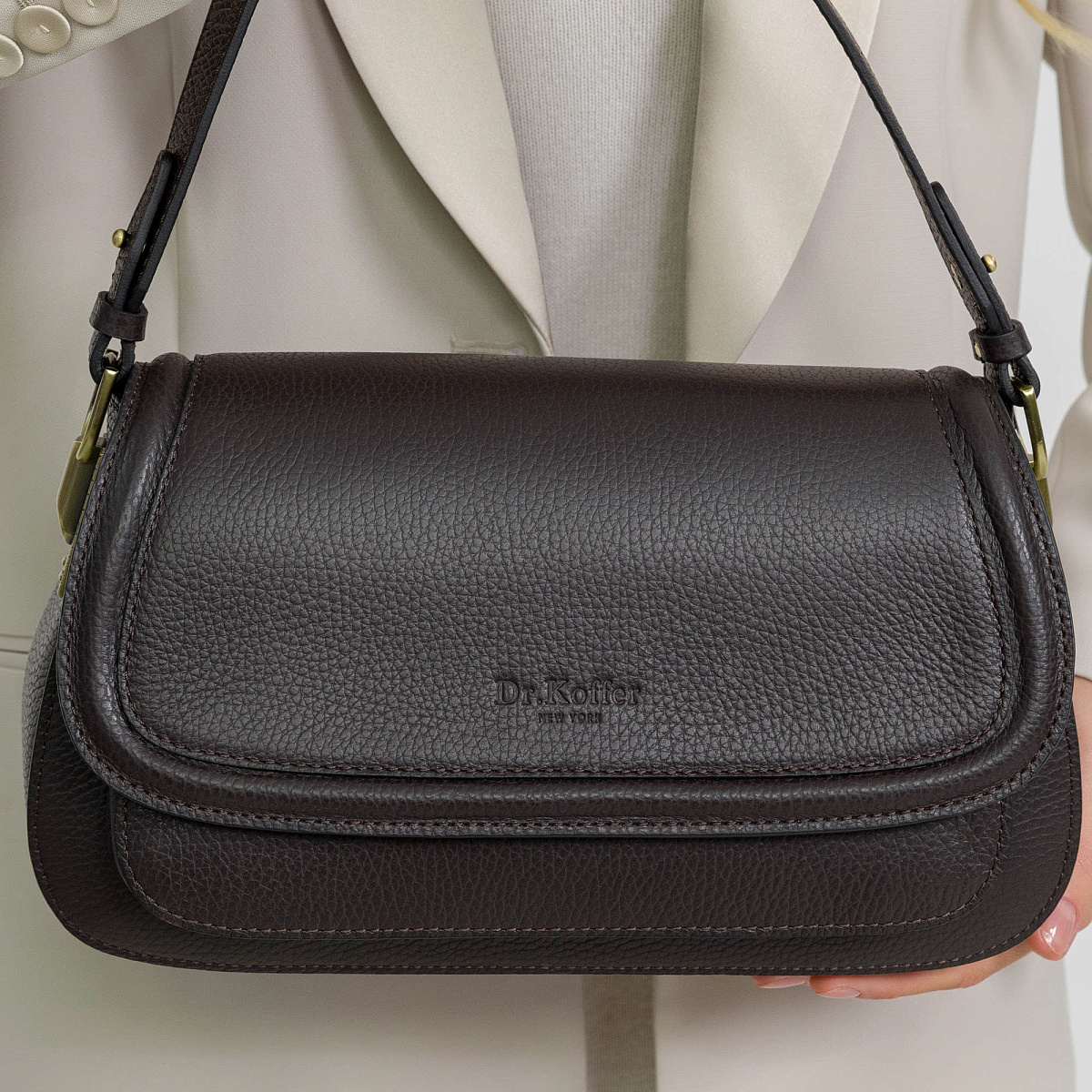 Женская сумка Dr. Koffer из натуральной кожи коричневая