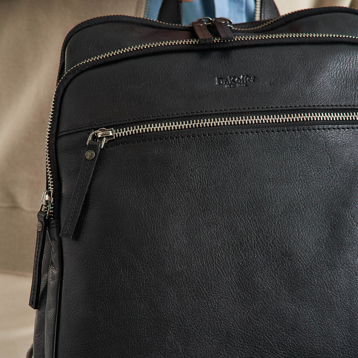 Рюкзак Dr.Koffer из натуральной кожи черный