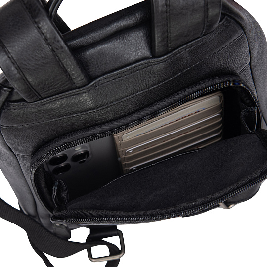 Рюкзак Dr.Koffer из натуральной кожи черный