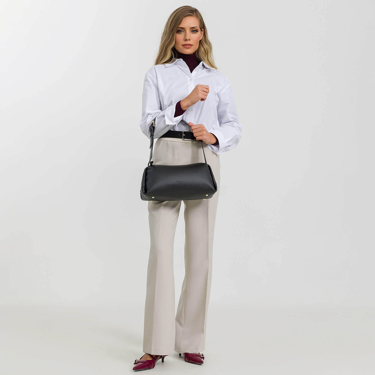 Женская сумка Dr.Koffer из натуральной кожи черная