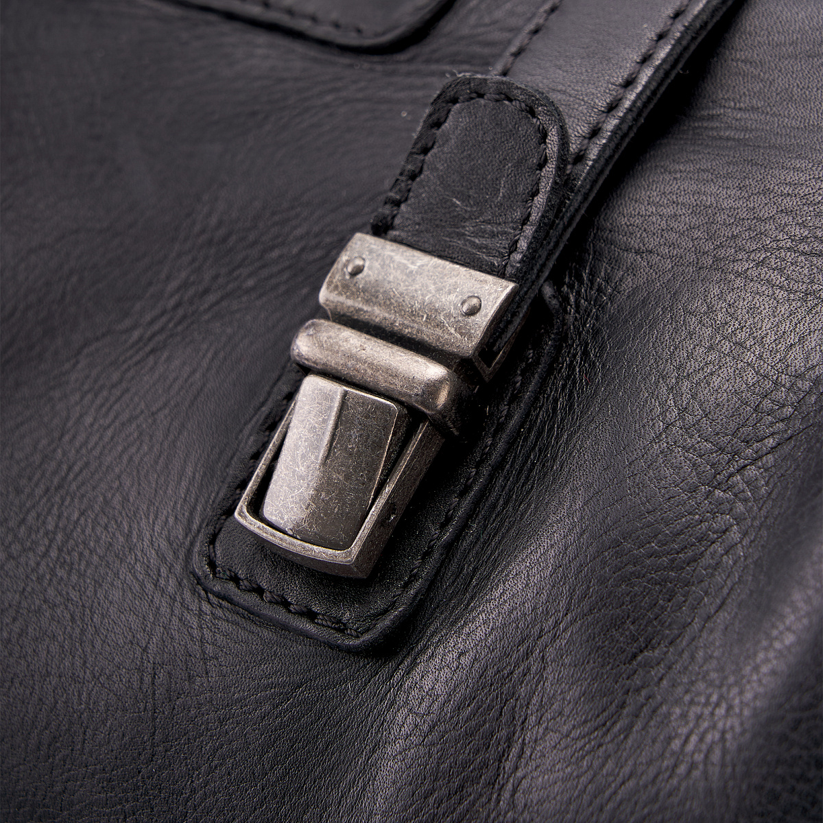 Сумка дорожная Dr.Koffer из натуральной кожи черная