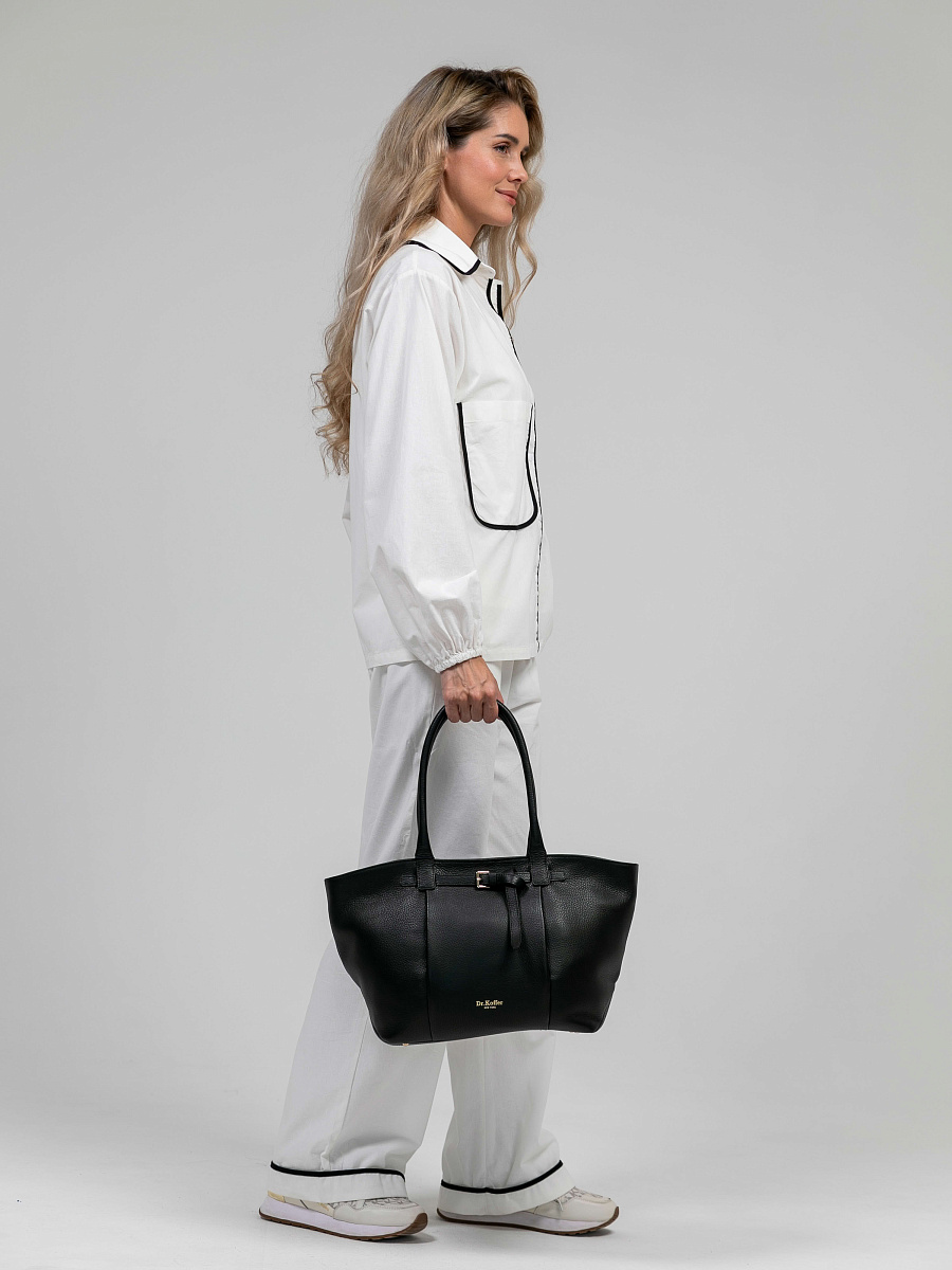 Женская сумка Dr.Koffer из натуральной кожи черная