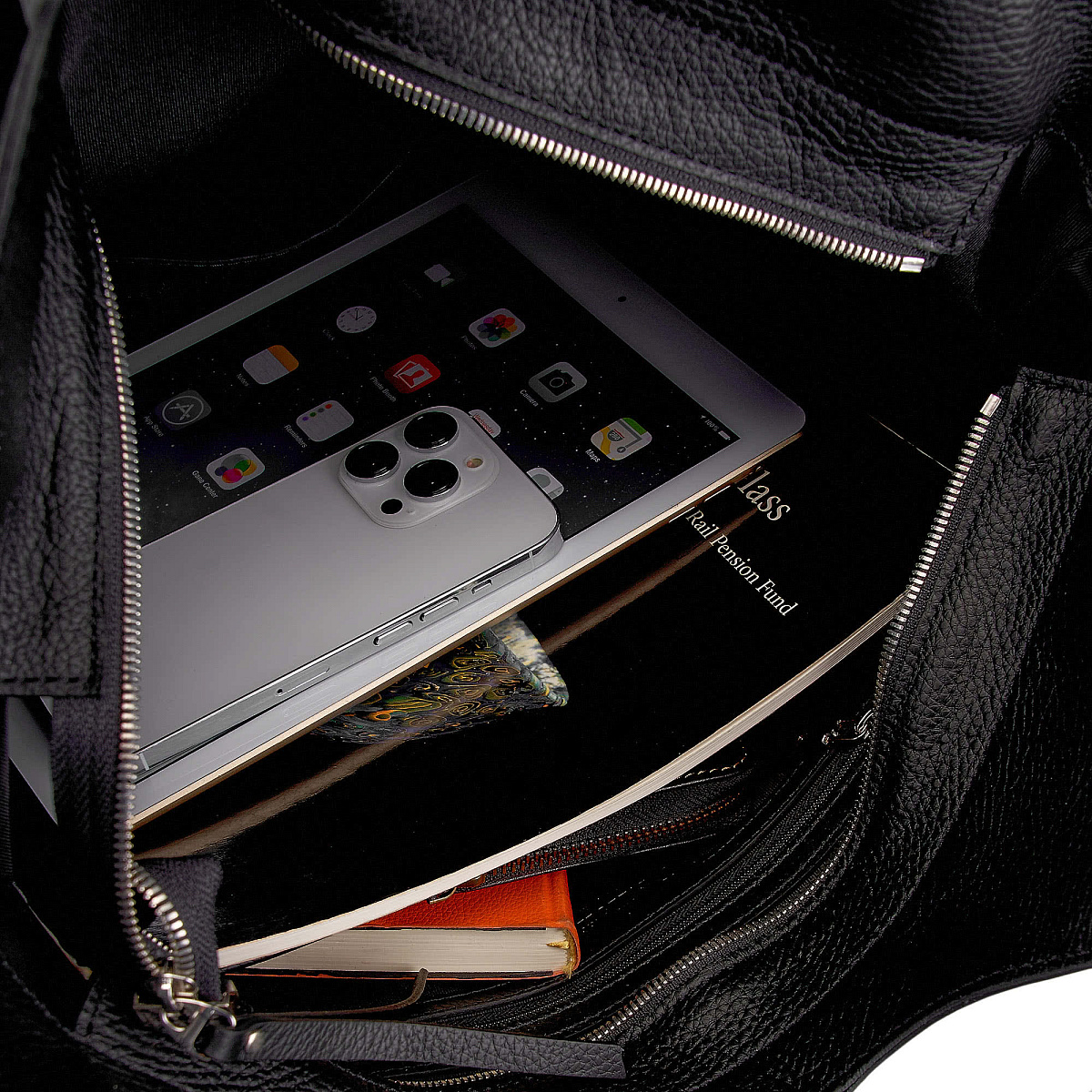 Женская сумка Dr. Koffer из натуральной кожи черная