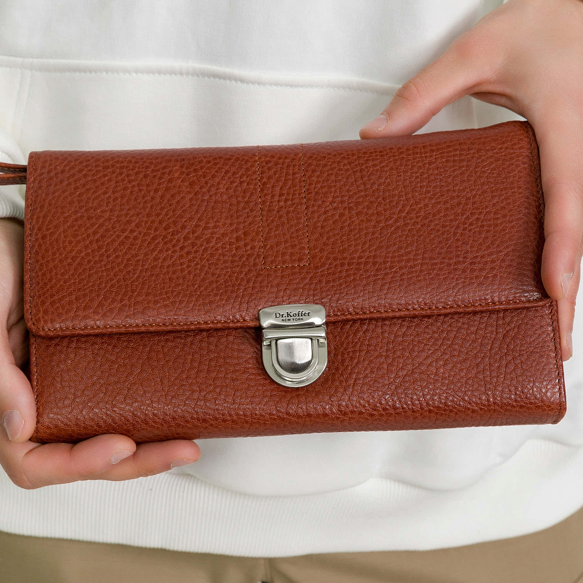 Сумка барсетка из натуральной кожи Dr. Koffer коричневая