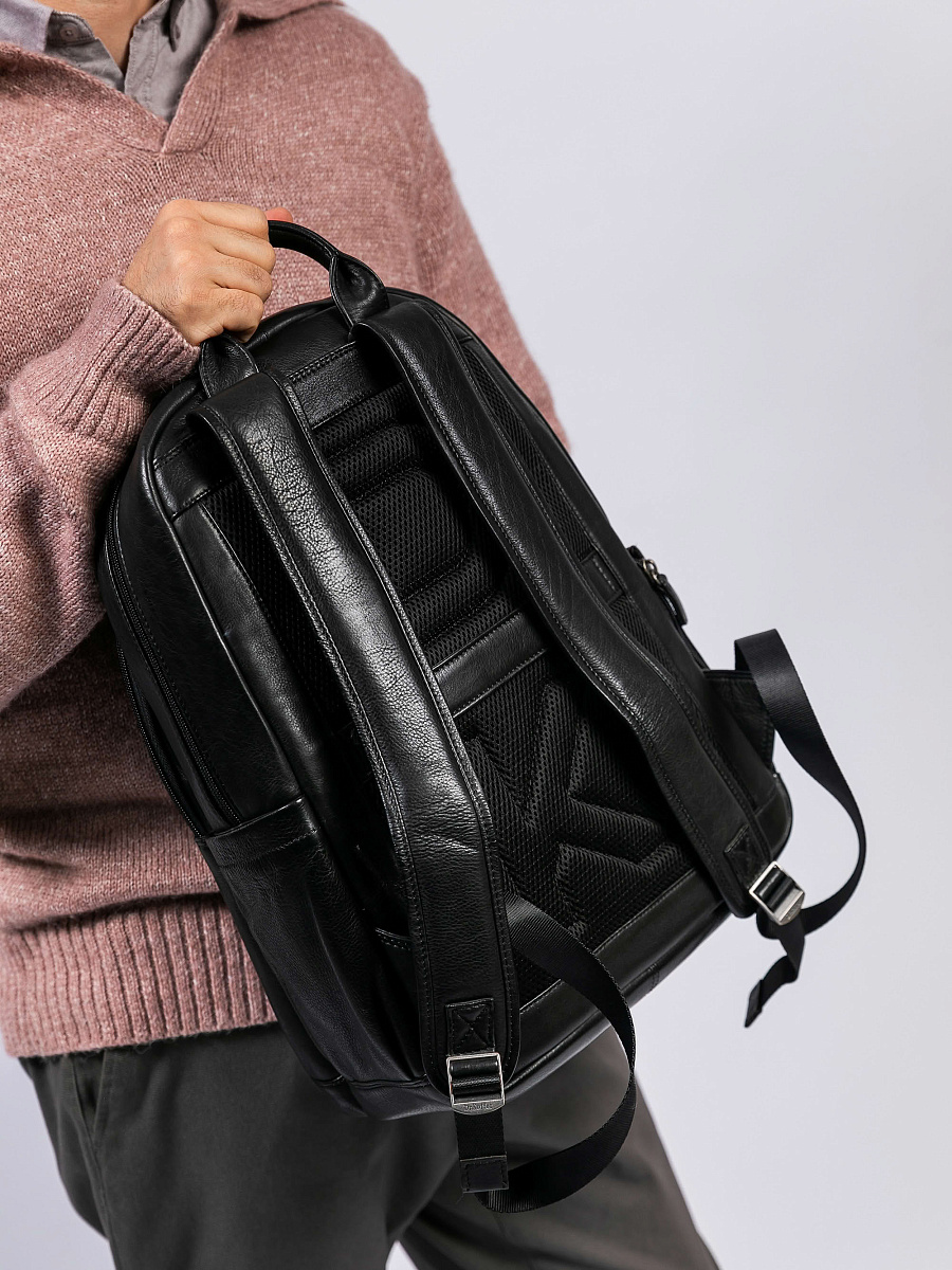 Рюкзак Dr. Koffer из натуральной кожи черный