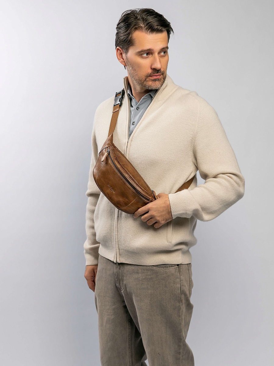 Сумка на пояс Dr. Koffer из натуральной кожи коричневая