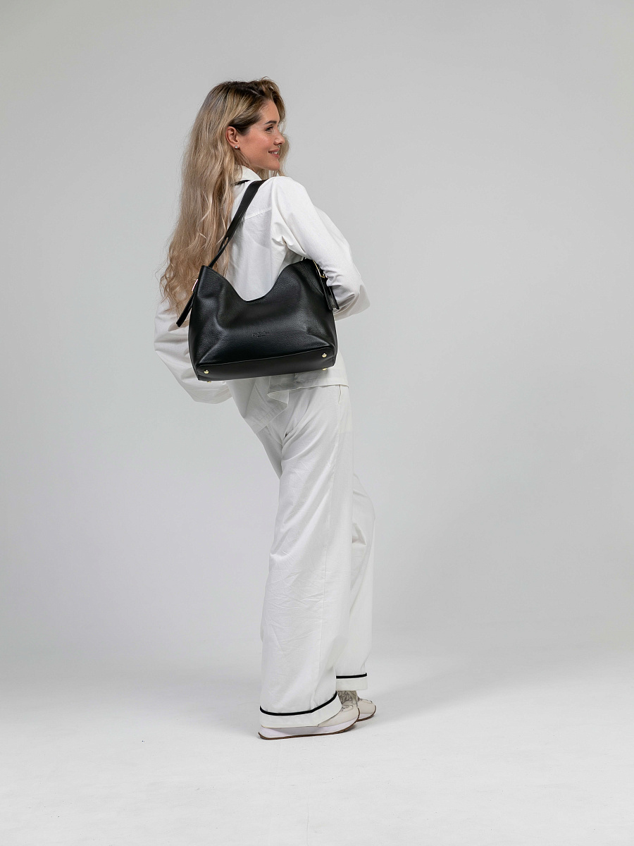 Женская сумка Dr.Koffer из натуральной кожи черная