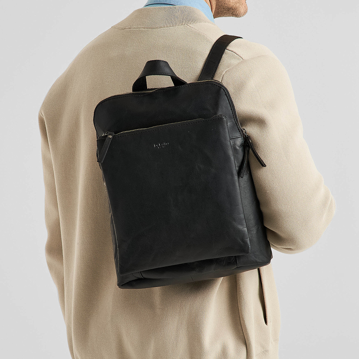 Рюкзак Dr.Koffer из натуральной кожи черный