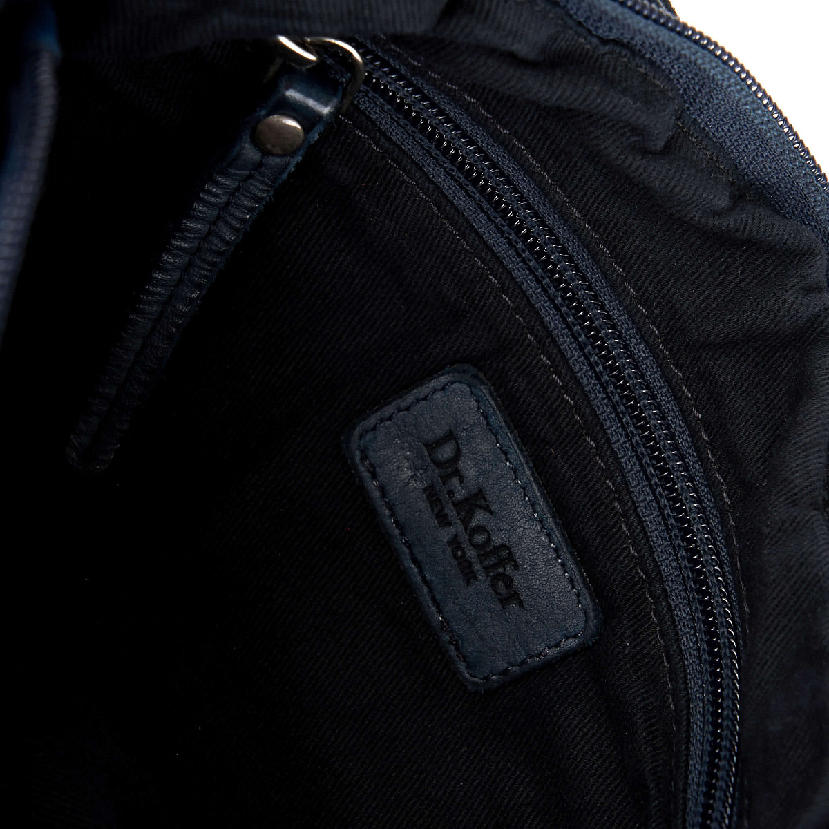 Сумка через плечо Dr.Koffer из натуральной кожи синяя