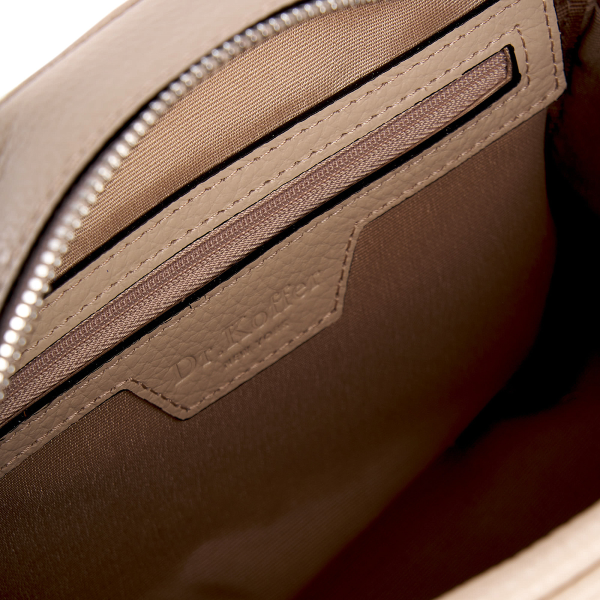 Женская сумка Dr. Koffer из натуральной кожи белая