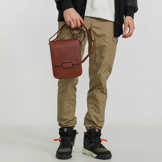 Сумка через плечо Dr.Koffer из натуральной кожи коричневая