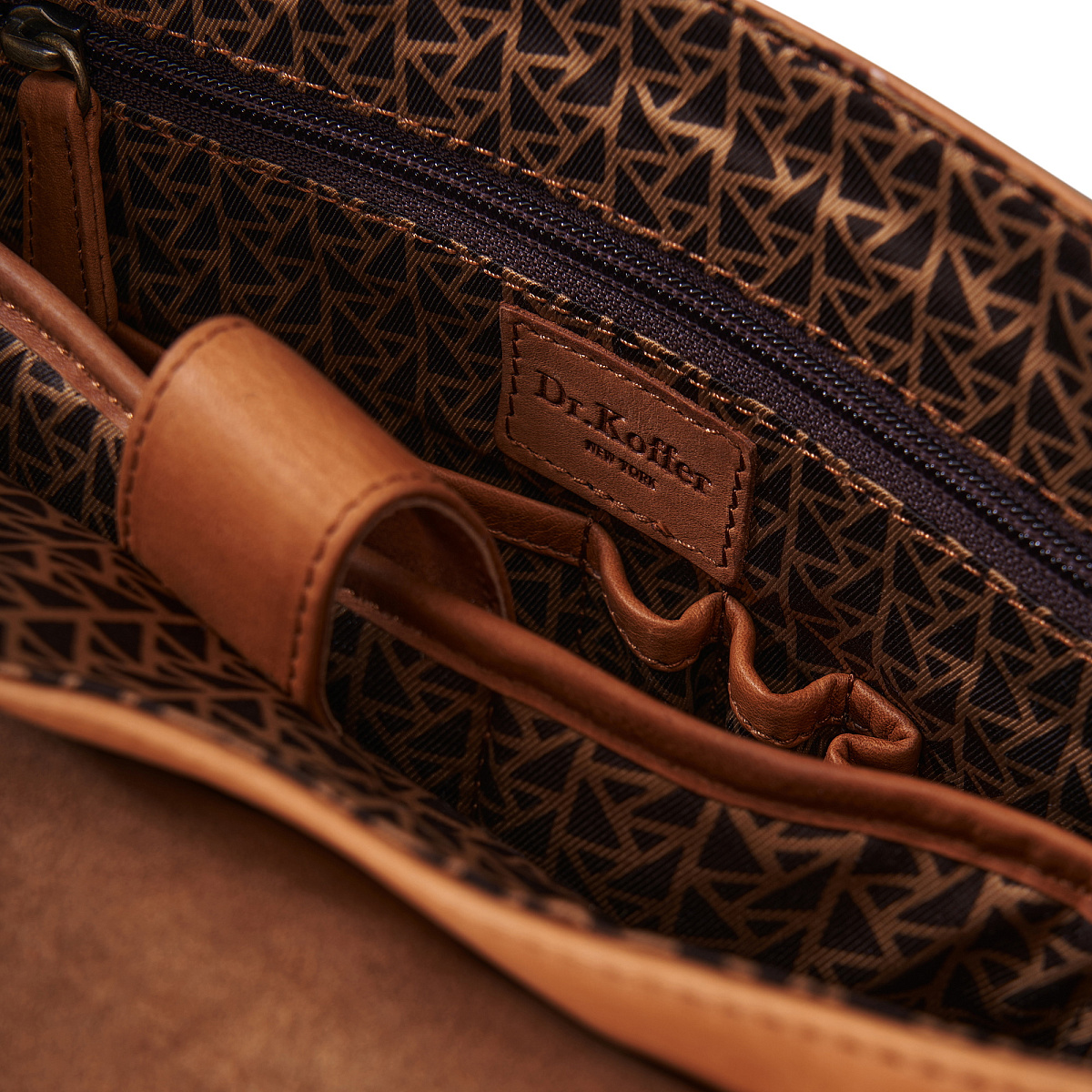 Рюкзак Dr.Koffer из натуральной кожи светло-коричневый