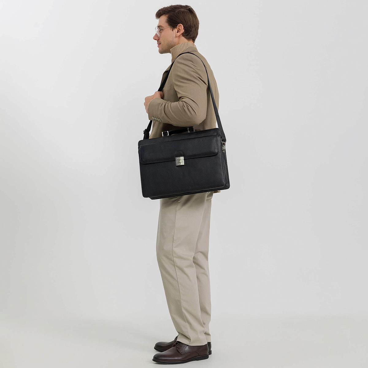 Портфель Dr.Koffer из натуральной кожи черный