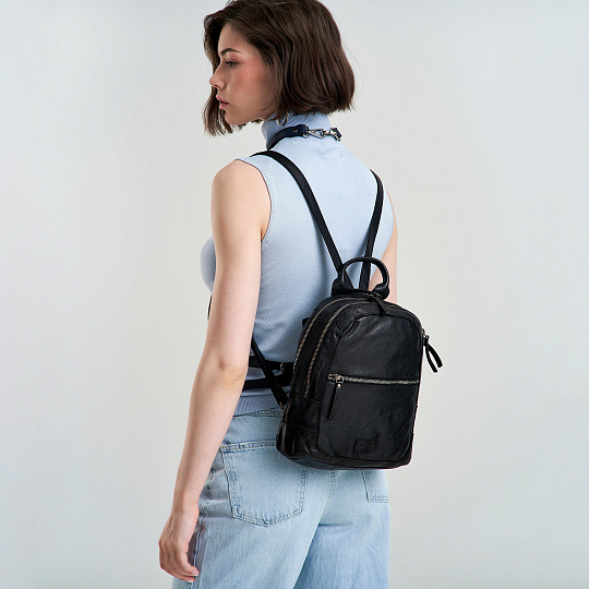 Рюкзак Dr.Koffer из натуральной кожи черный