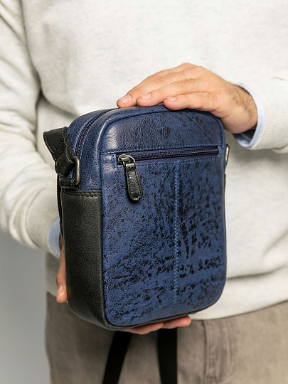 Сумка через плечо Dr.Koffer из натуральной кожи синяя
