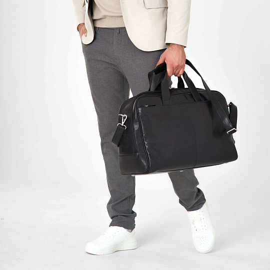 Сумка дорожная Dr.Koffer из натуральной кожи черная