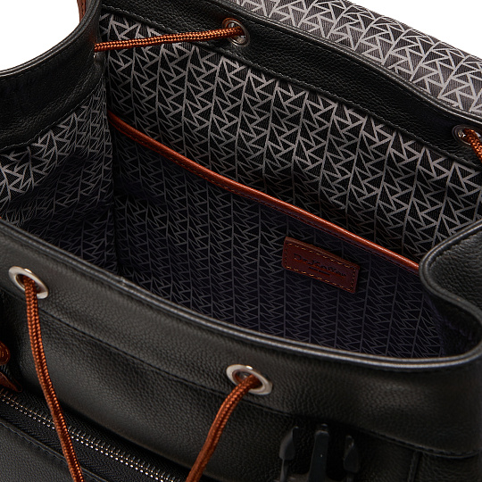 Рюкзак Dr.Koffer из натуральной кожи черный