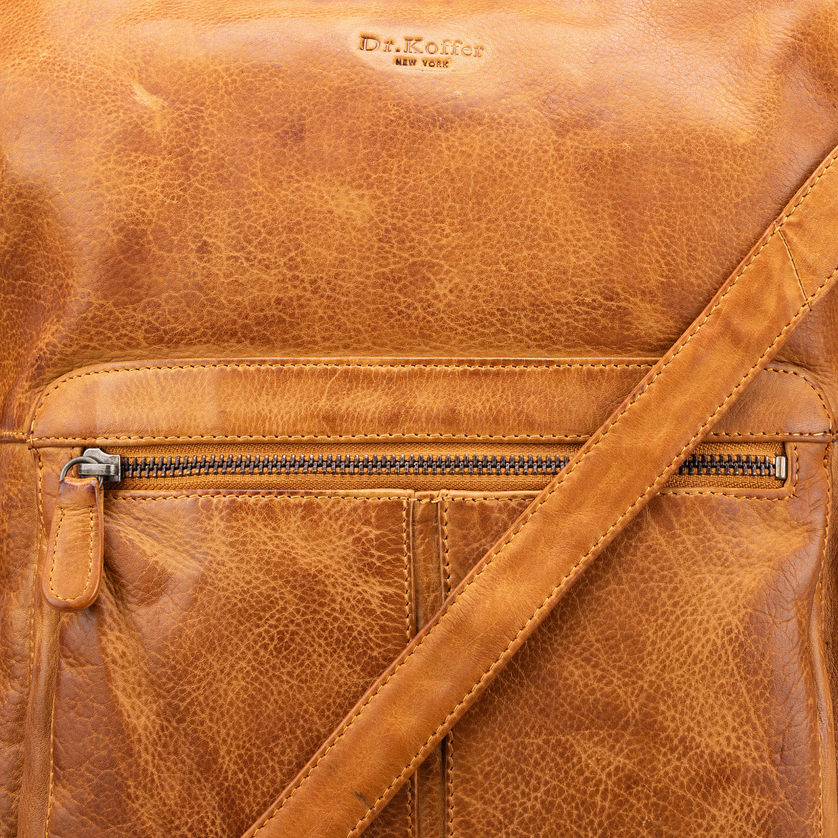 Сумка через плечо Dr.Koffer из натуральной кожи коричневая