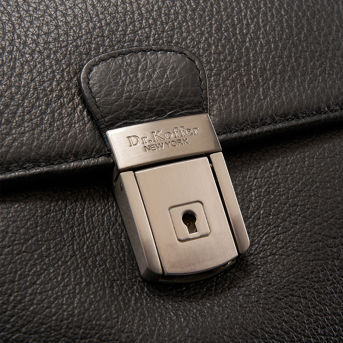 Портфель Dr.Koffer из натуральной кожи черный