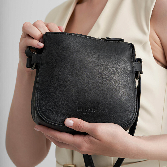 Женская сумка Dr.Koffer из натуральной кожи чёрная