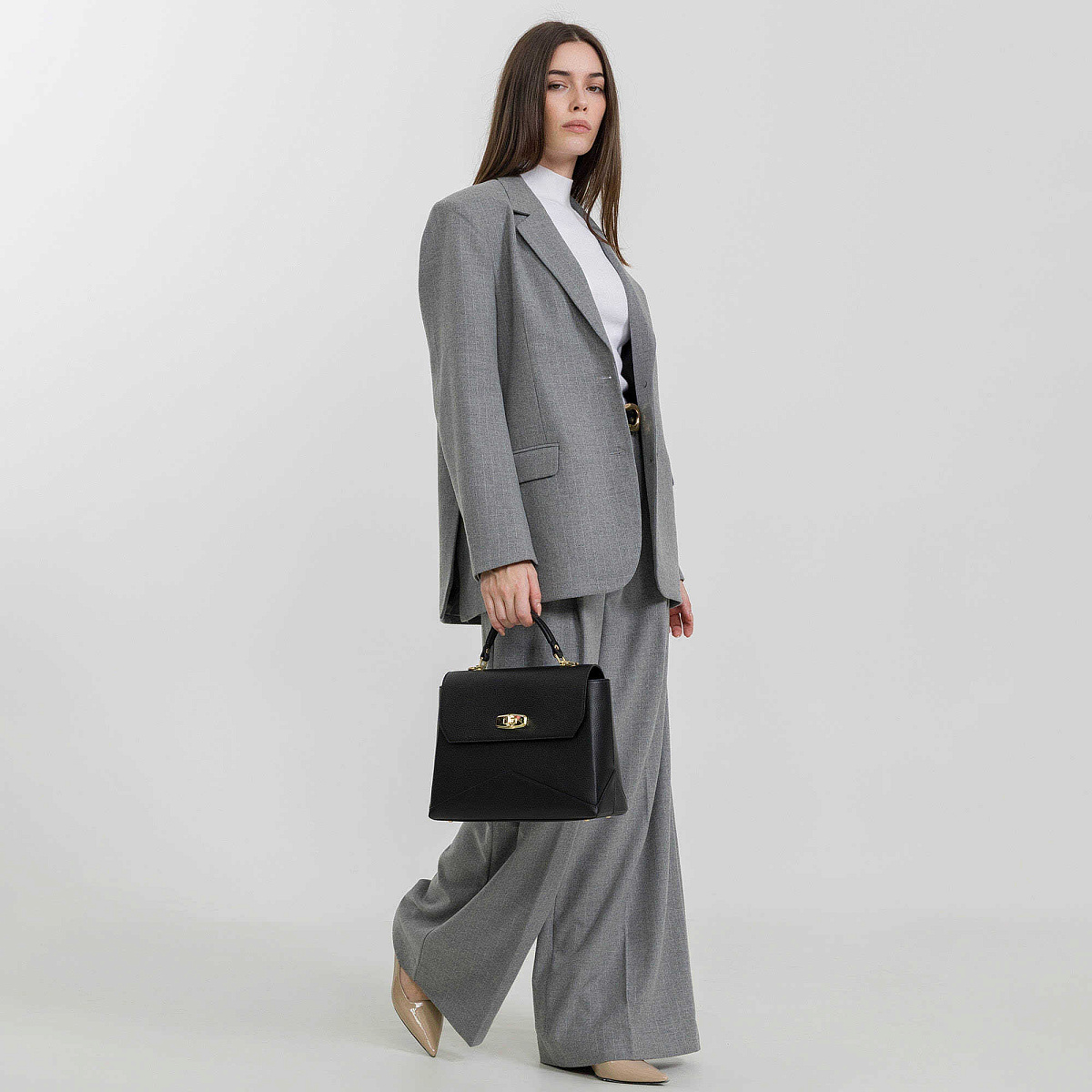 Женская сумка  Dr. Koffer из натуральной кожи черная