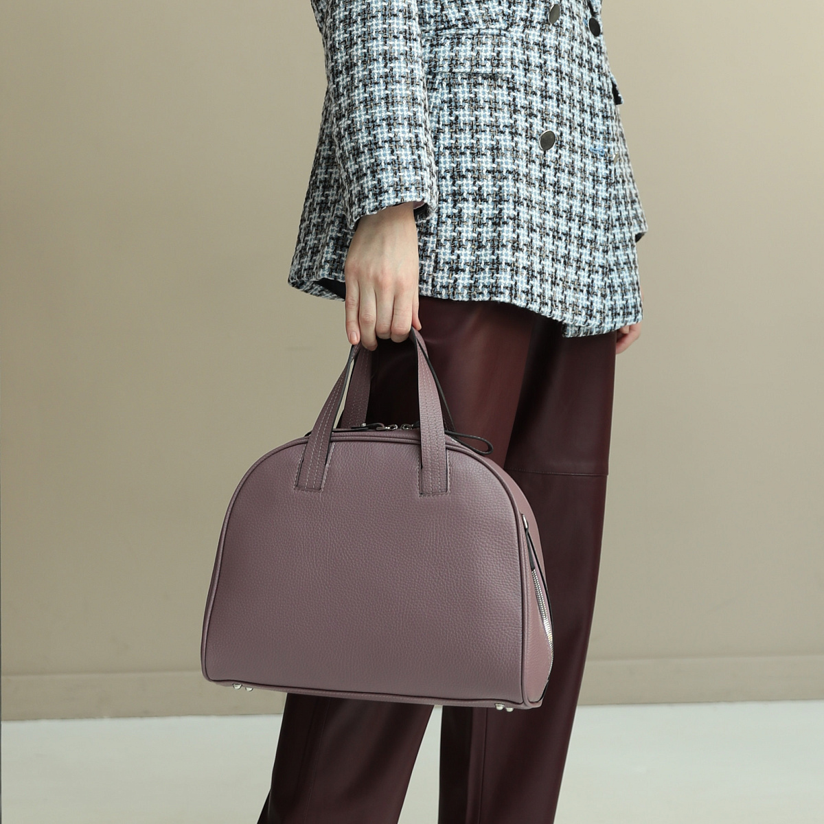 Женская сумка Dr. Koffer из натуральной кожи цвета фуксия