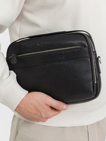 Сумка через плечо Dr.Koffer из натуральной кожи черная