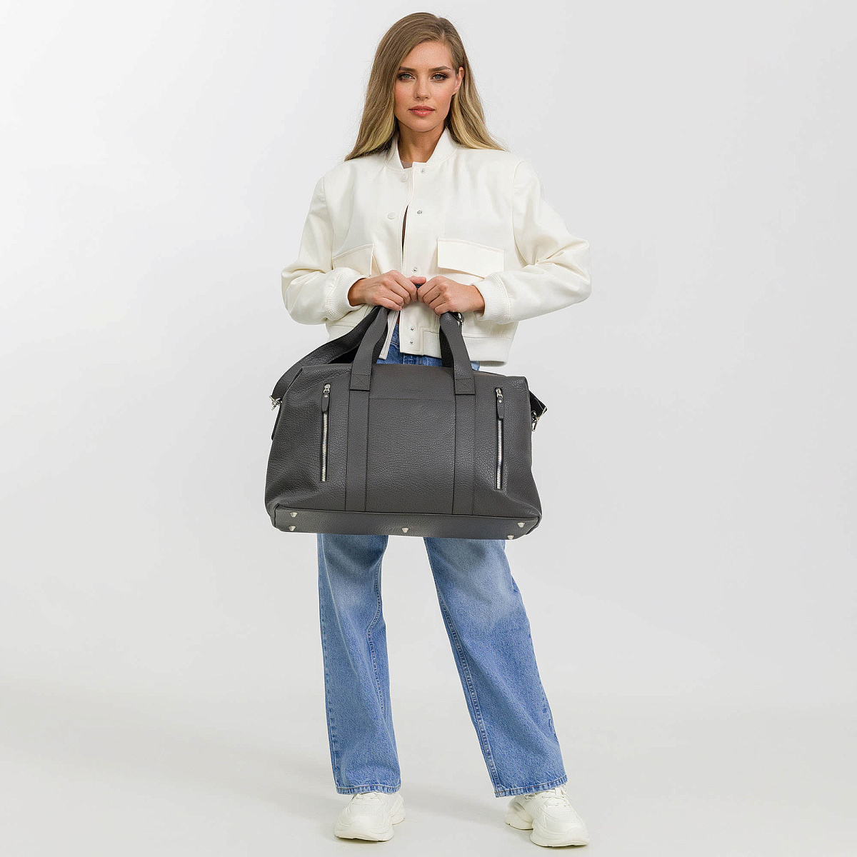 Сумка дорожная Dr.Koffer из натуральной кожи серая