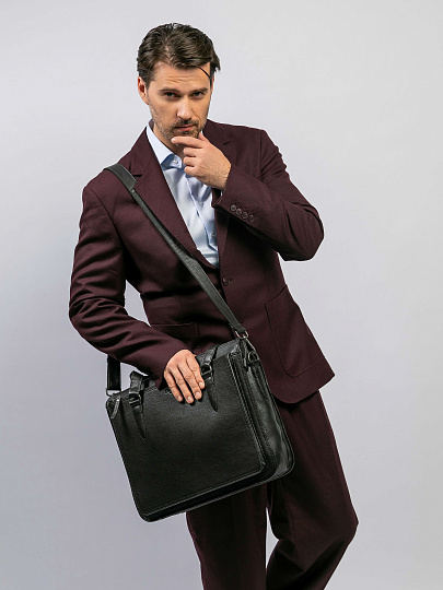 Женская сумка Dr.Koffer из натуральной кожи черная