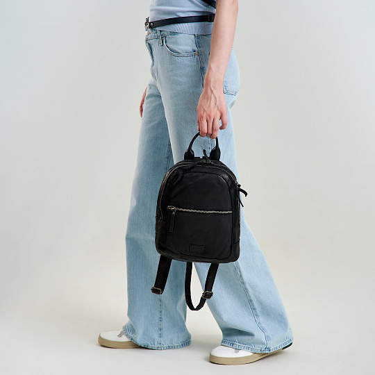 Рюкзак Dr.Koffer из натуральной кожи черный