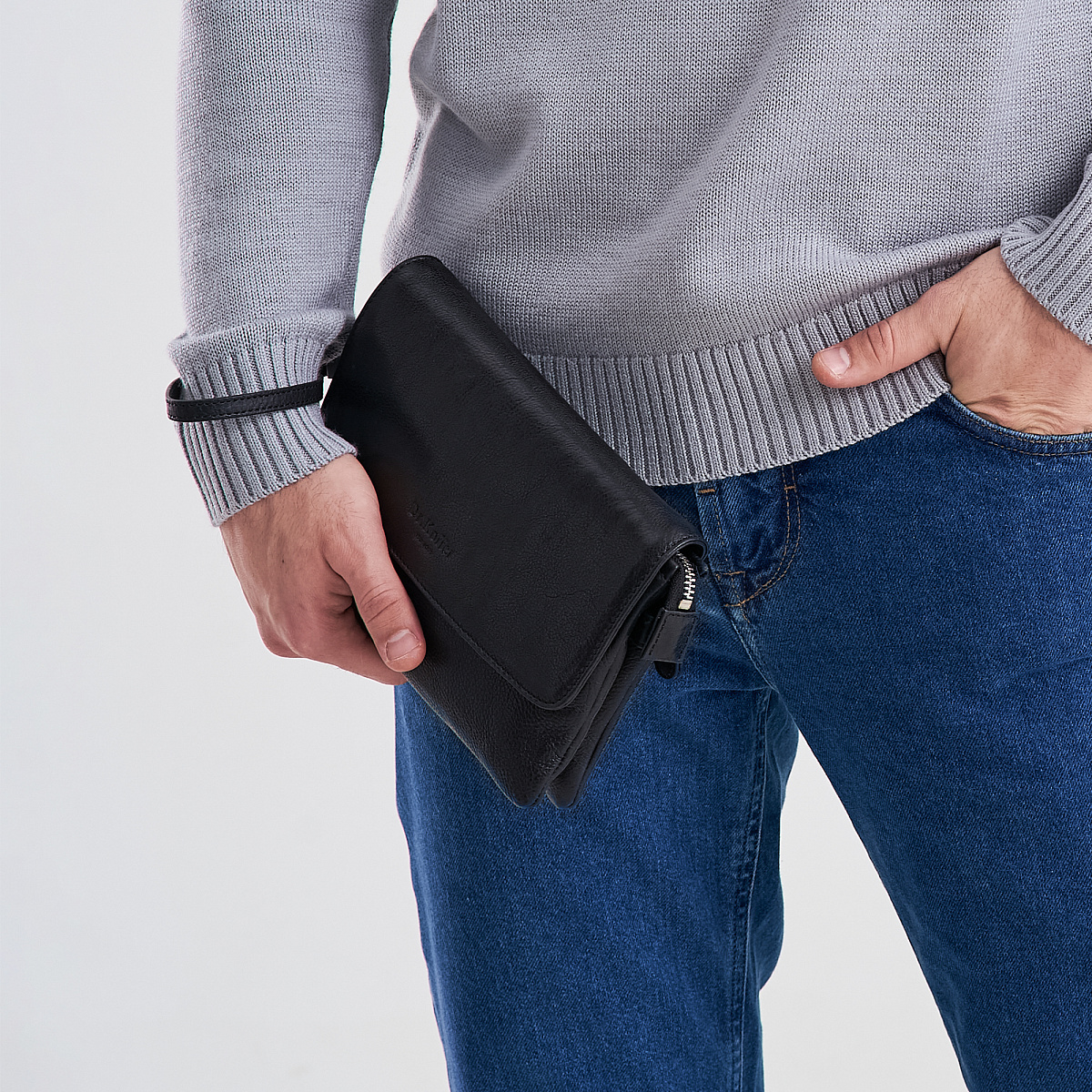 Сумка барсетка из натуральной кожи Dr. Koffer черная