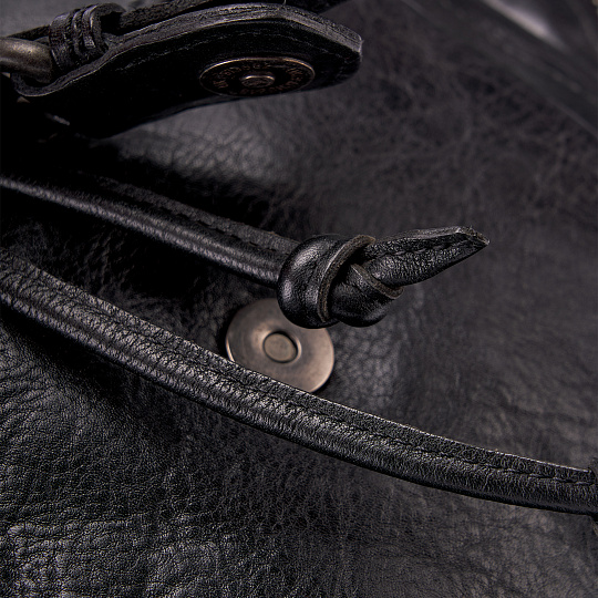 Рюкзак Dr.Koffer из натуральной кожи черный