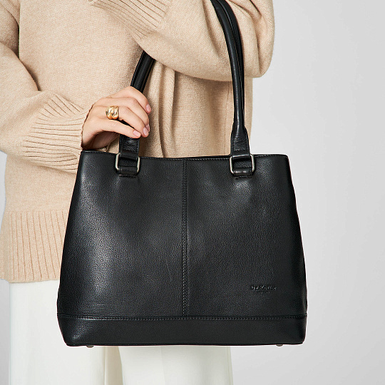 Женская сумка Dr.Koffer из натуральной кожи чёрная