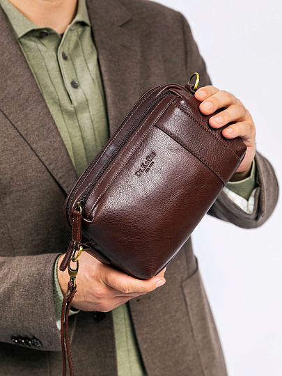 Сумка-визитка Dr. Koffer из натуральной кожи коричневая