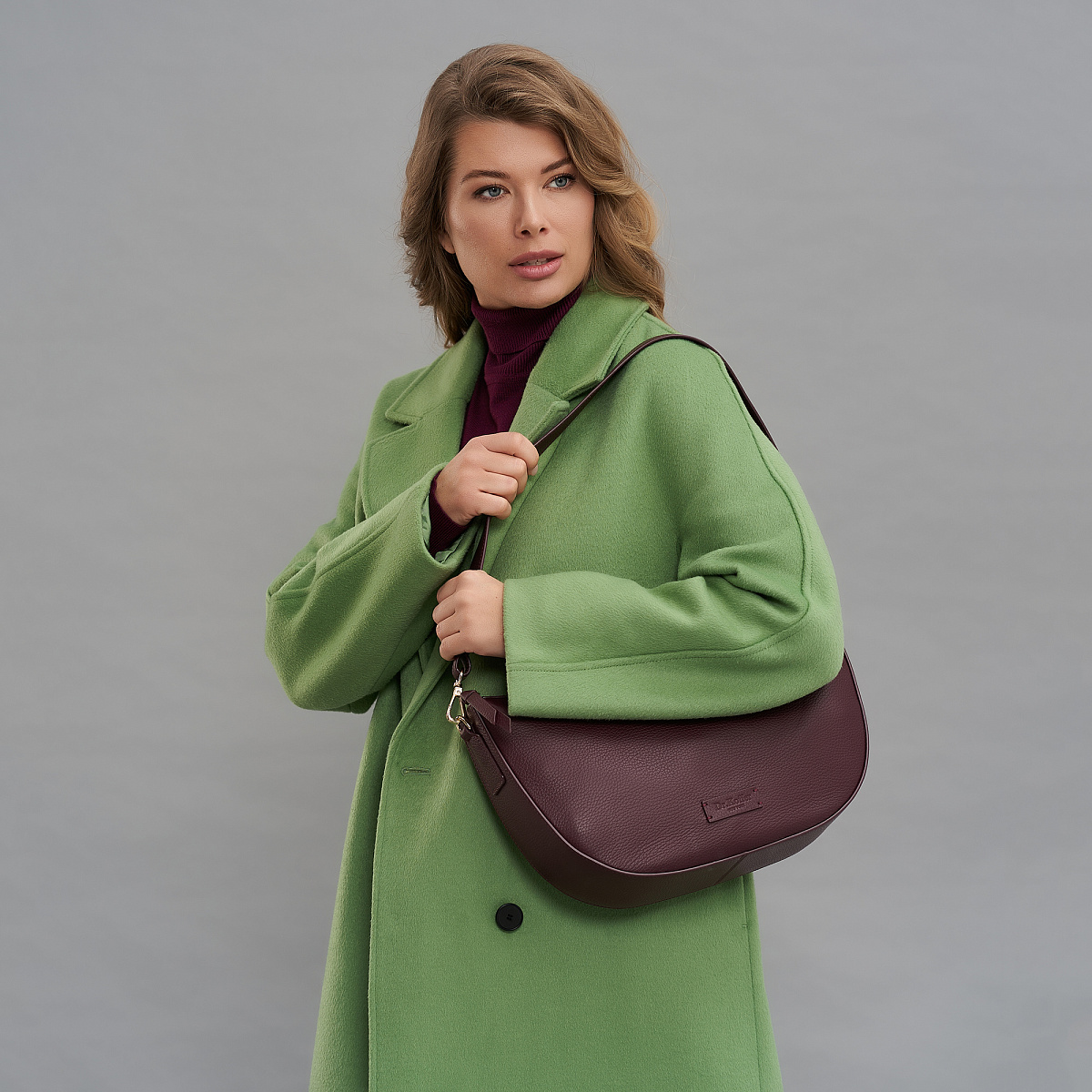 Женская сумка  Dr. Koffer из натуральной кожи бордовая