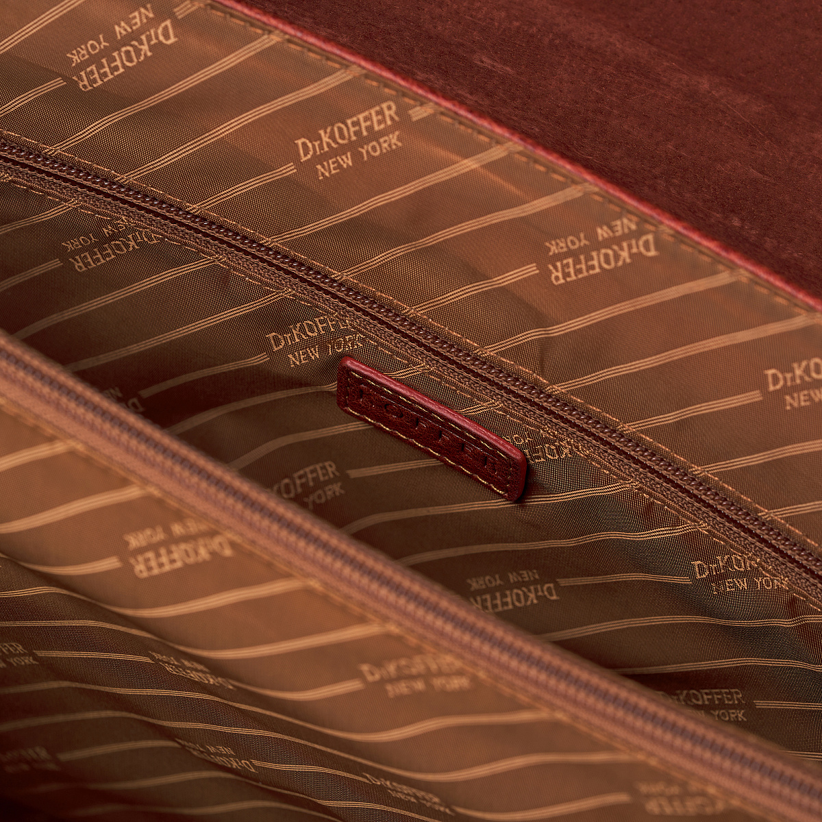 Портфель Dr.Koffer из натуральной кожи светло-коричневый