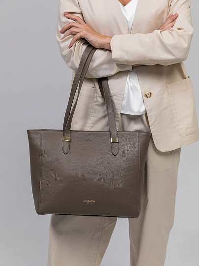 Женская сумка Dr.Koffer из натуральной кожи бежевая