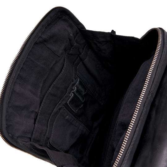 Рюкзак Dr.Koffer из натуральной кожи черный