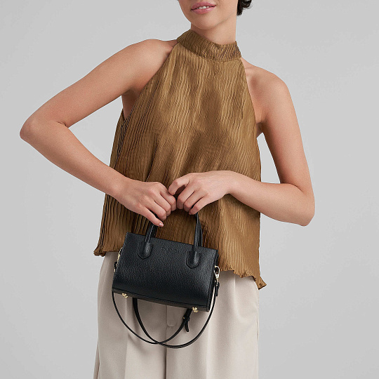 Женская сумка Dr. Koffer из натуральной кожи черная