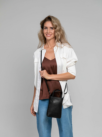 Сумка через плечо Dr.Koffer из натуральной кожи черная