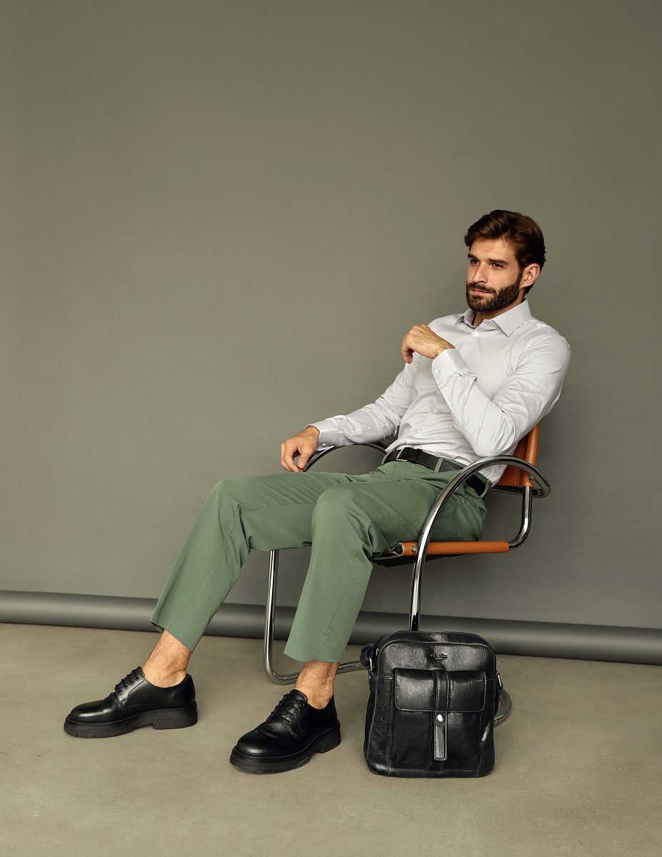 Сумка через плечо Dr.Koffer из натуральной кожи черная