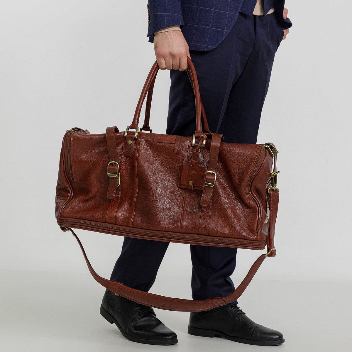 Сумка дорожная Dr.Koffer из натуральной кожи коричневая